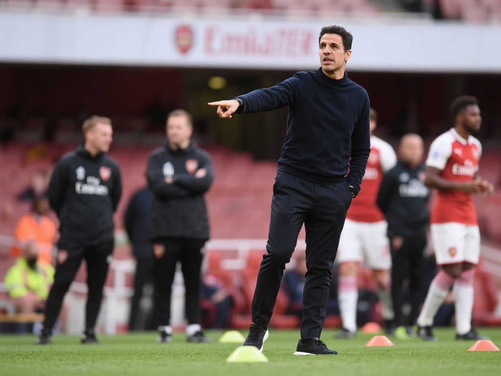 发足坛对 发足坛对